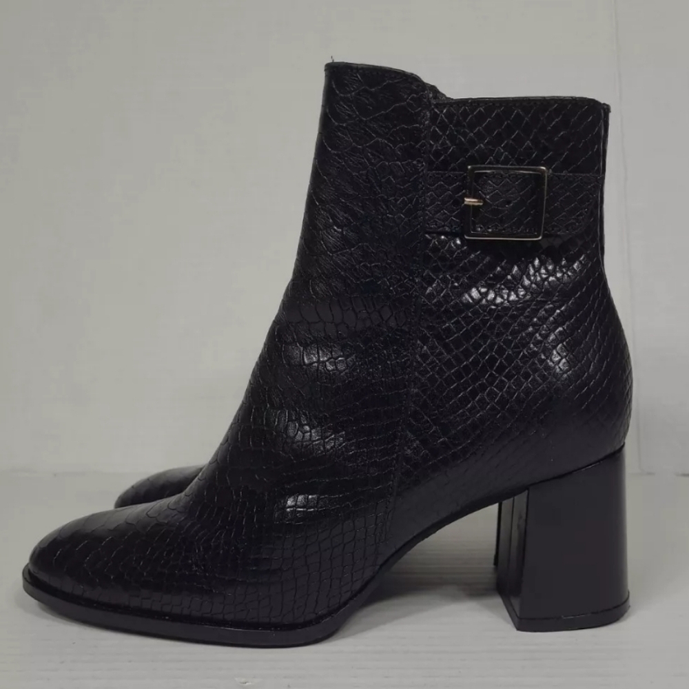 Antonio de Falia Camila Embossed Black Heeled Ankle Boots Women's size 8 Snake - Picture 3 of 9